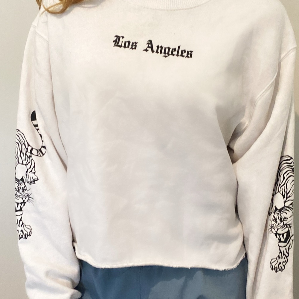 Hollister Cropped Los Angeles sweatshirt Medium